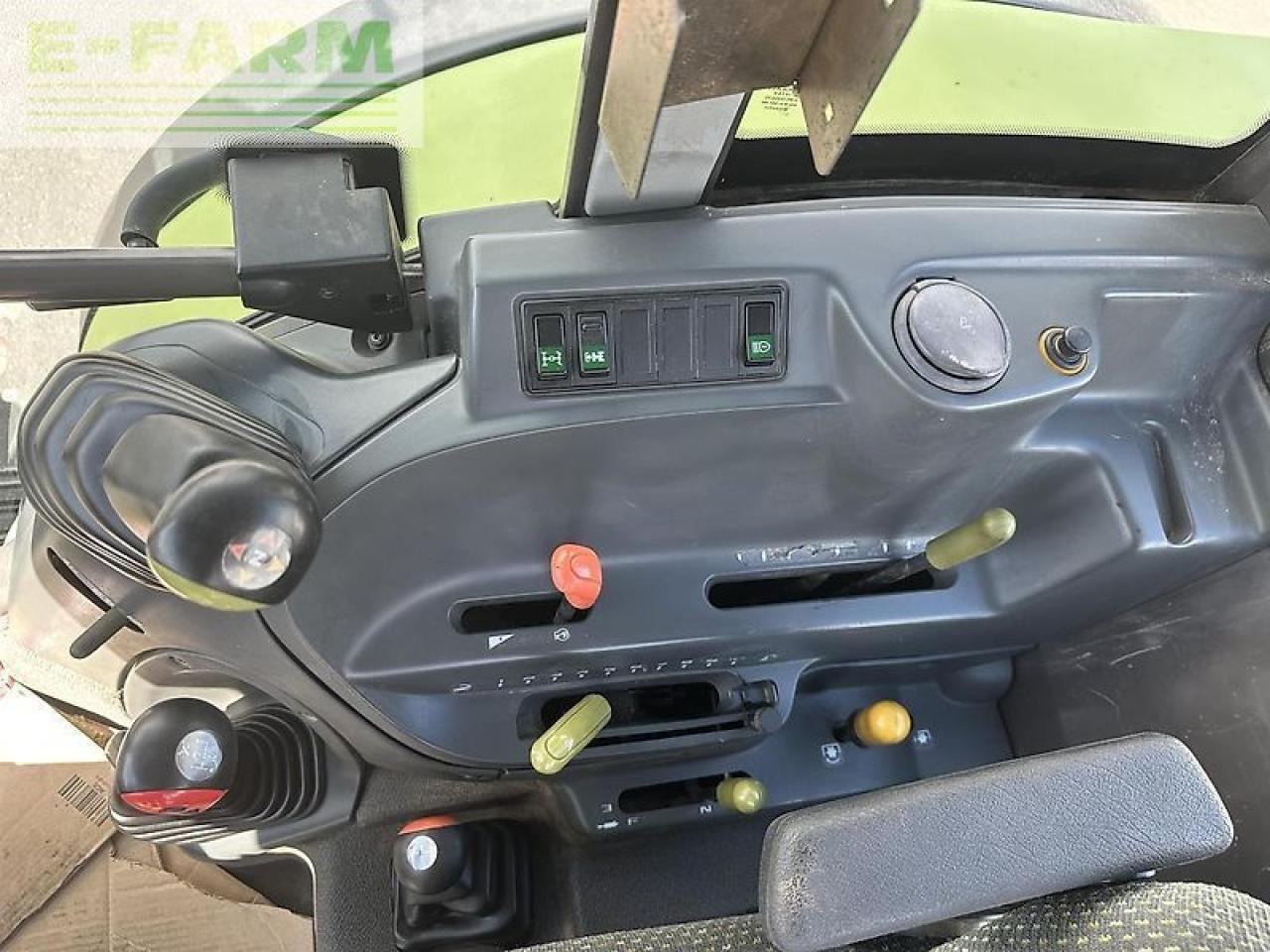 CLAAS celtis 456 rx comfort stoll fz 30 - Traktor: obrázok 5 CLAAS celtis 456 rx comfort stoll fz 30 - Traktor: obrázok 5
