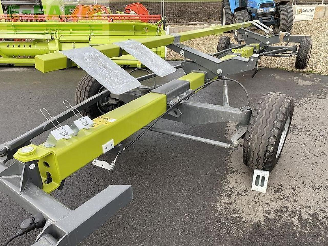 CLAAS getreideschneidwerk v 770 - Adaptér na obilie: obrázok 4 CLAAS getreideschneidwerk v 770 - Adaptér na obilie: obrázok 4