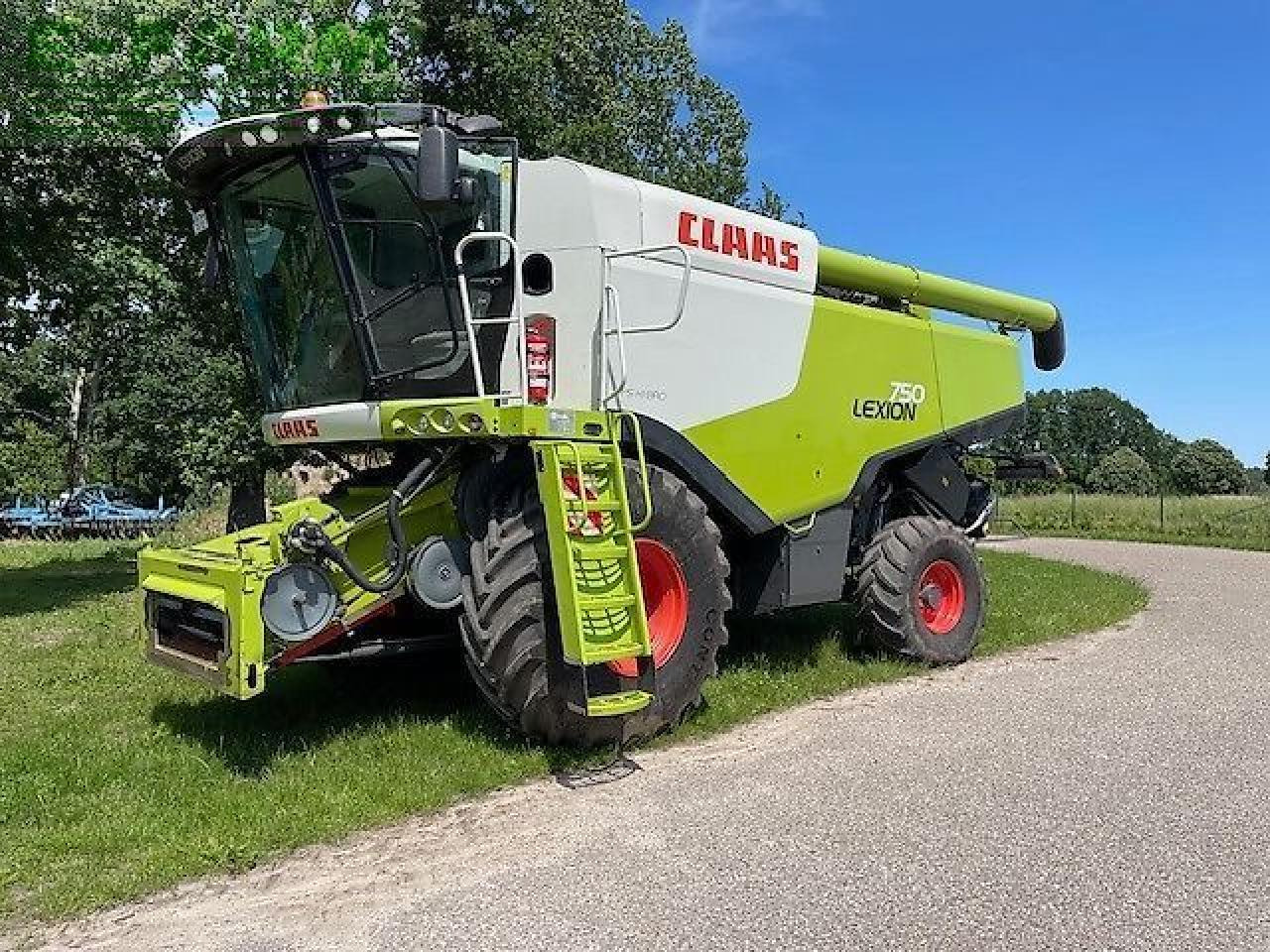 CLAAS lexion 750 mit vario 900 - Obilný kombajn: obrázok 1 CLAAS lexion 750 mit vario 900 - Obilný kombajn: obrázok 1