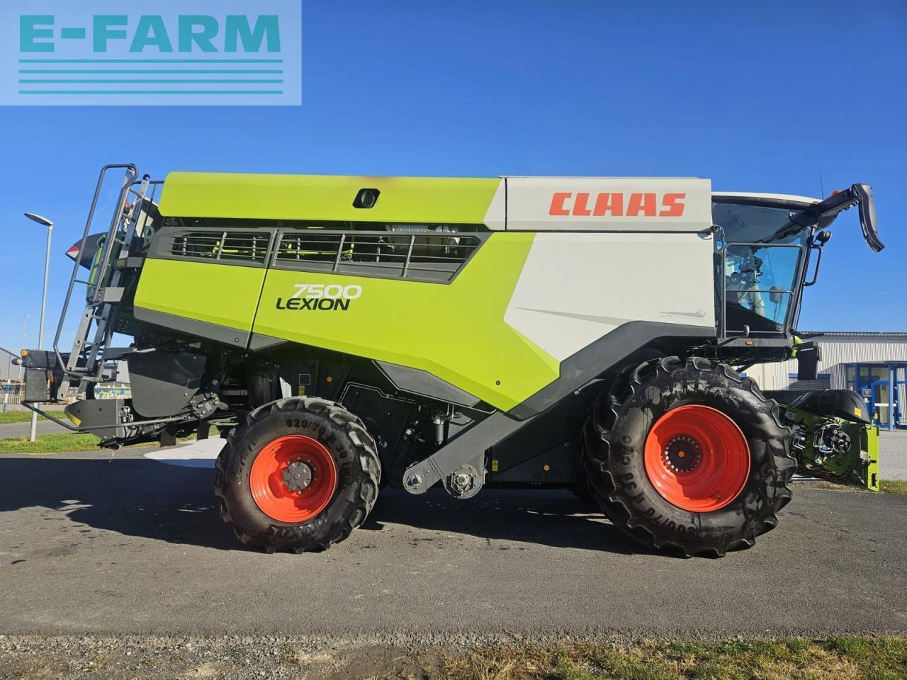 CLAAS lexion 7500 - Obilný kombajn: obrázok 4 CLAAS lexion 7500 - Obilný kombajn: obrázok 4