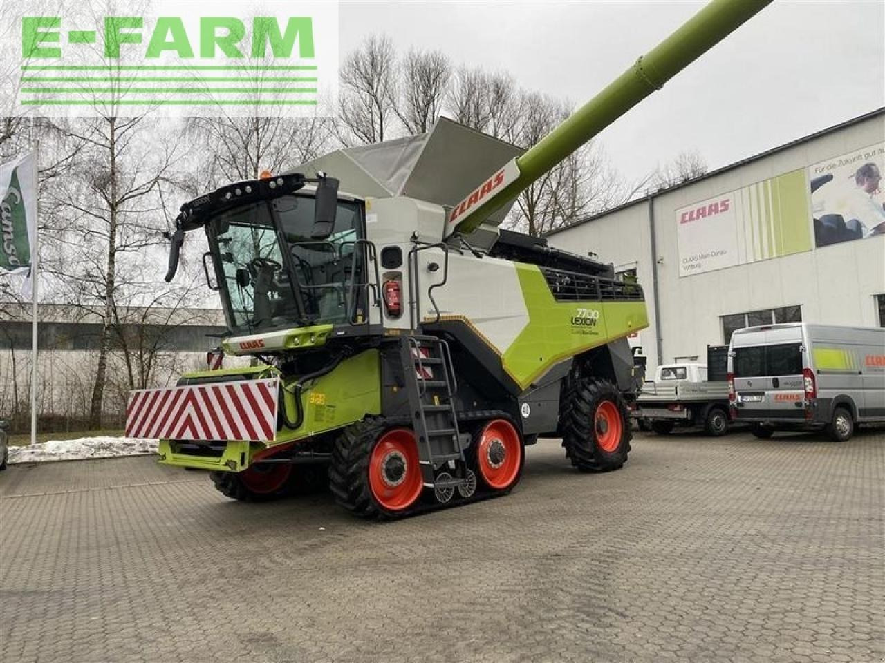 CLAAS lexion 7700 tt m. finanzierung - Obilný kombajn: obrázok 1 CLAAS lexion 7700 tt m. finanzierung - Obilný kombajn: obrázok 1