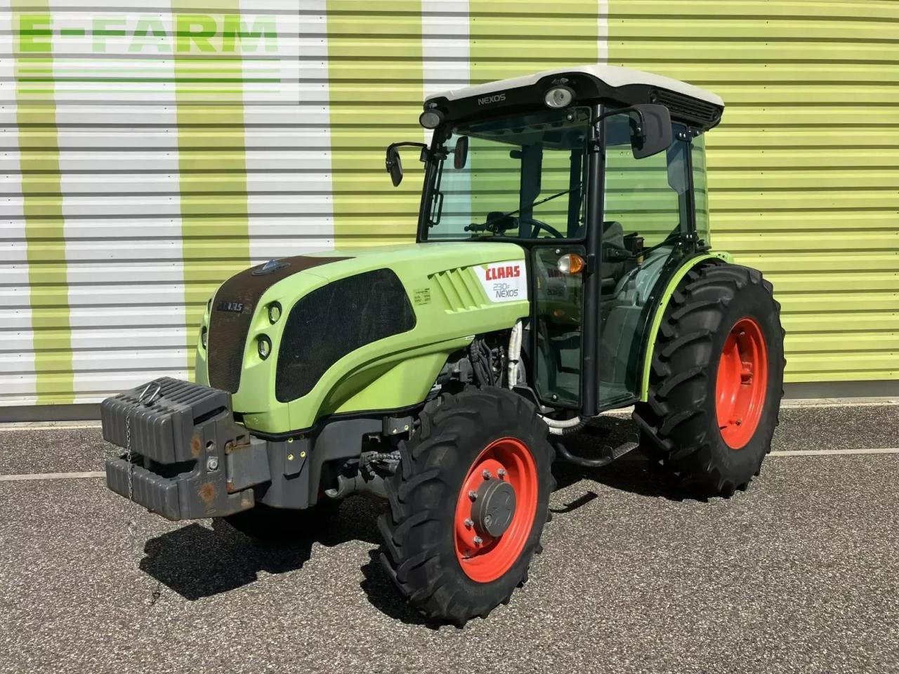 CLAAS nexos 230 f - Traktor: obrázok 1 CLAAS nexos 230 f - Traktor: obrázok 1