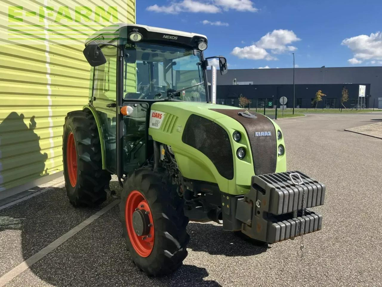CLAAS nexos 230 f - Traktor: obrázok 5 CLAAS nexos 230 f - Traktor: obrázok 5