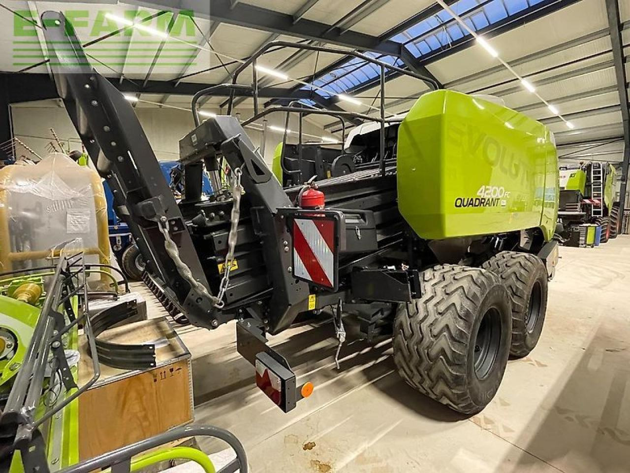 CLAAS quadrant 4200 evolution fine cut - Lis na hranaté balíky: obrázok 3 CLAAS quadrant 4200 evolution fine cut - Lis na hranaté balíky: obrázok 3