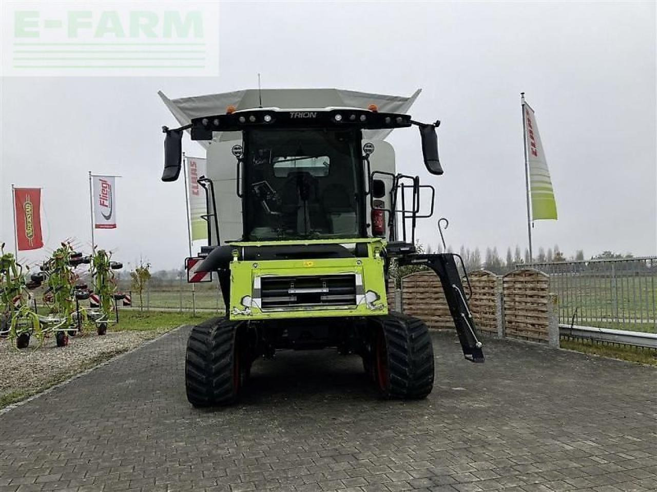 CLAAS trion 750 terra trac tt - Obilný kombajn: obrázok 2 CLAAS trion 750 terra trac tt - Obilný kombajn: obrázok 2