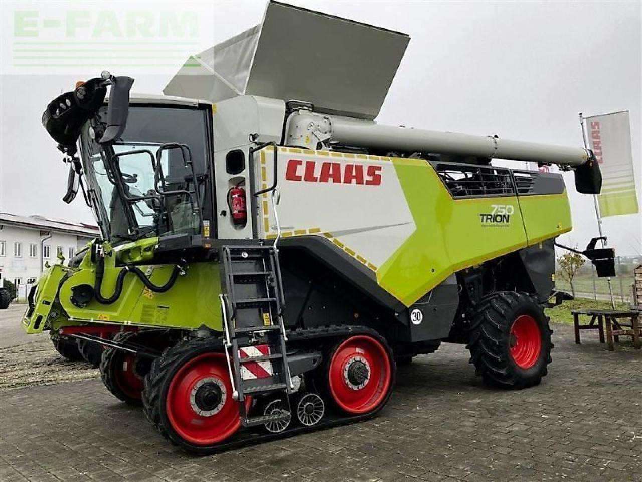 CLAAS trion 750 terra trac tt - Obilný kombajn: obrázok 4 CLAAS trion 750 terra trac tt - Obilný kombajn: obrázok 4