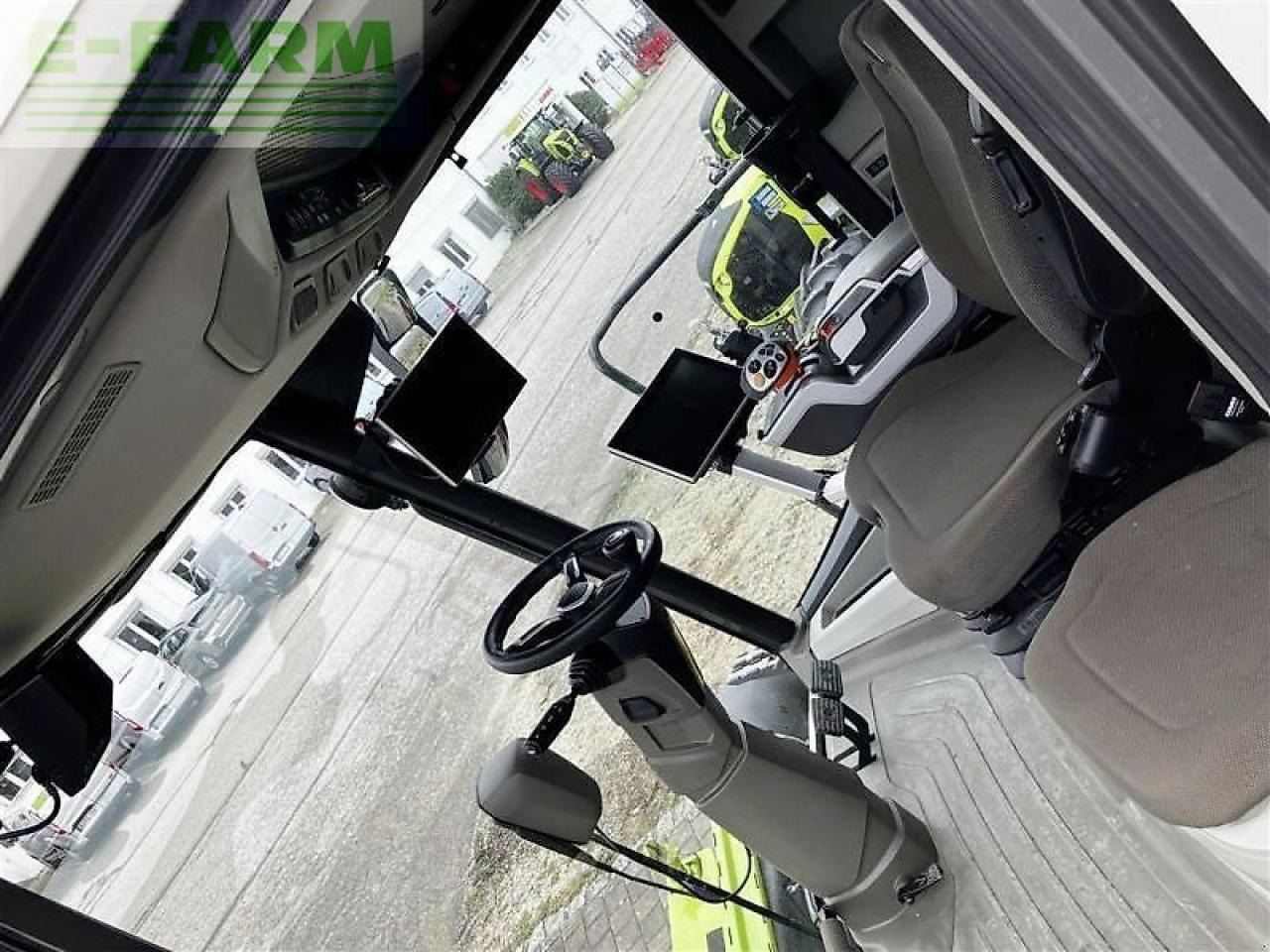 Obilný kombajn CLAAS trion 750 terra trac tt: obrázok 18