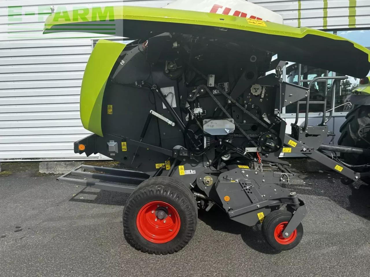 CLAAS variant 465 rc pro - Lis na hranaté balíky: obrázok 2 CLAAS variant 465 rc pro - Lis na hranaté balíky: obrázok 2