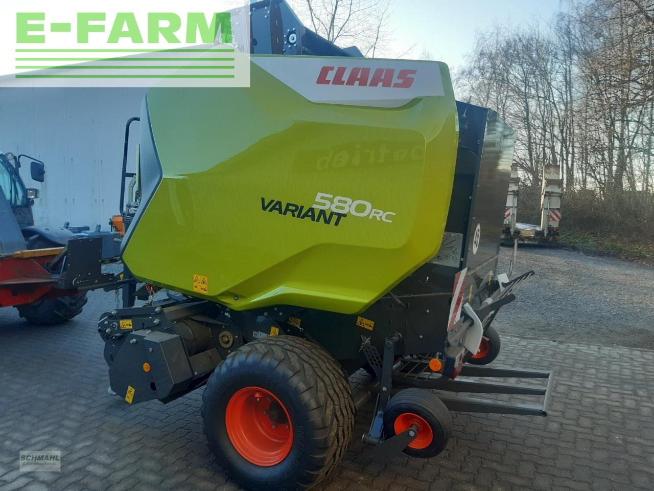 CLAAS variant 580 rc pro - Lis na hranaté balíky: obrázok 3 CLAAS variant 580 rc pro - Lis na hranaté balíky: obrázok 3