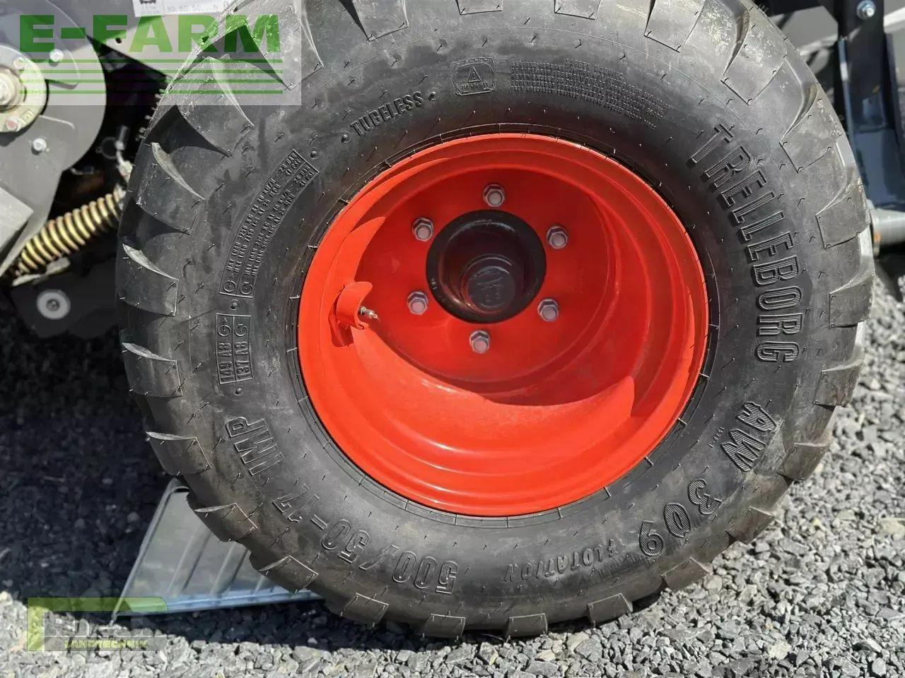 CLAAS variant 585 pro - Lis na hranaté balíky: obrázok 5 CLAAS variant 585 pro - Lis na hranaté balíky: obrázok 5