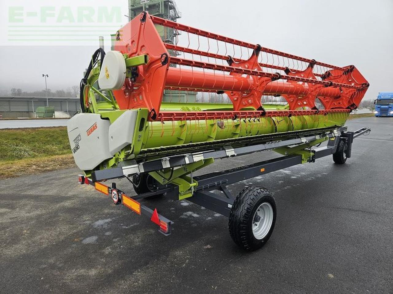 CLAAS vario 560 + rapstrenner + transportwagen - Adaptér na obilie: obrázok 3 CLAAS vario 560 + rapstrenner + transportwagen - Adaptér na obilie: obrázok 3