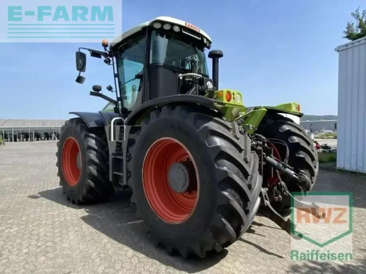 CLAAS xerion 3300 trac vc TRAC VC - Traktor: obrázok 5 CLAAS xerion 3300 trac vc TRAC VC - Traktor: obrázok 5