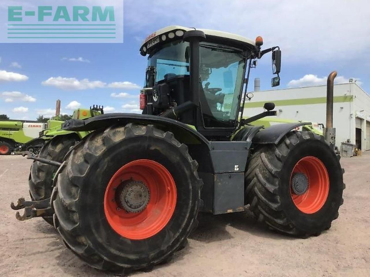 CLAAS xerion 3800 trac vc TRAC VC - Traktor: obrázok 3 CLAAS xerion 3800 trac vc TRAC VC - Traktor: obrázok 3