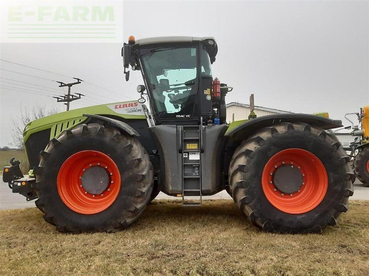 CLAAS xerion 4000 trac vc TRAC VC - Traktor: obrázok 3 CLAAS xerion 4000 trac vc TRAC VC - Traktor: obrázok 3