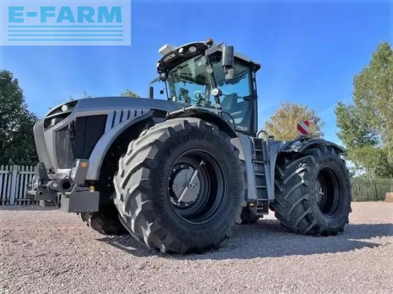 CLAAS xerion 4000 trac vc TRAC VC - Traktor: obrázok 3 CLAAS xerion 4000 trac vc TRAC VC - Traktor: obrázok 3