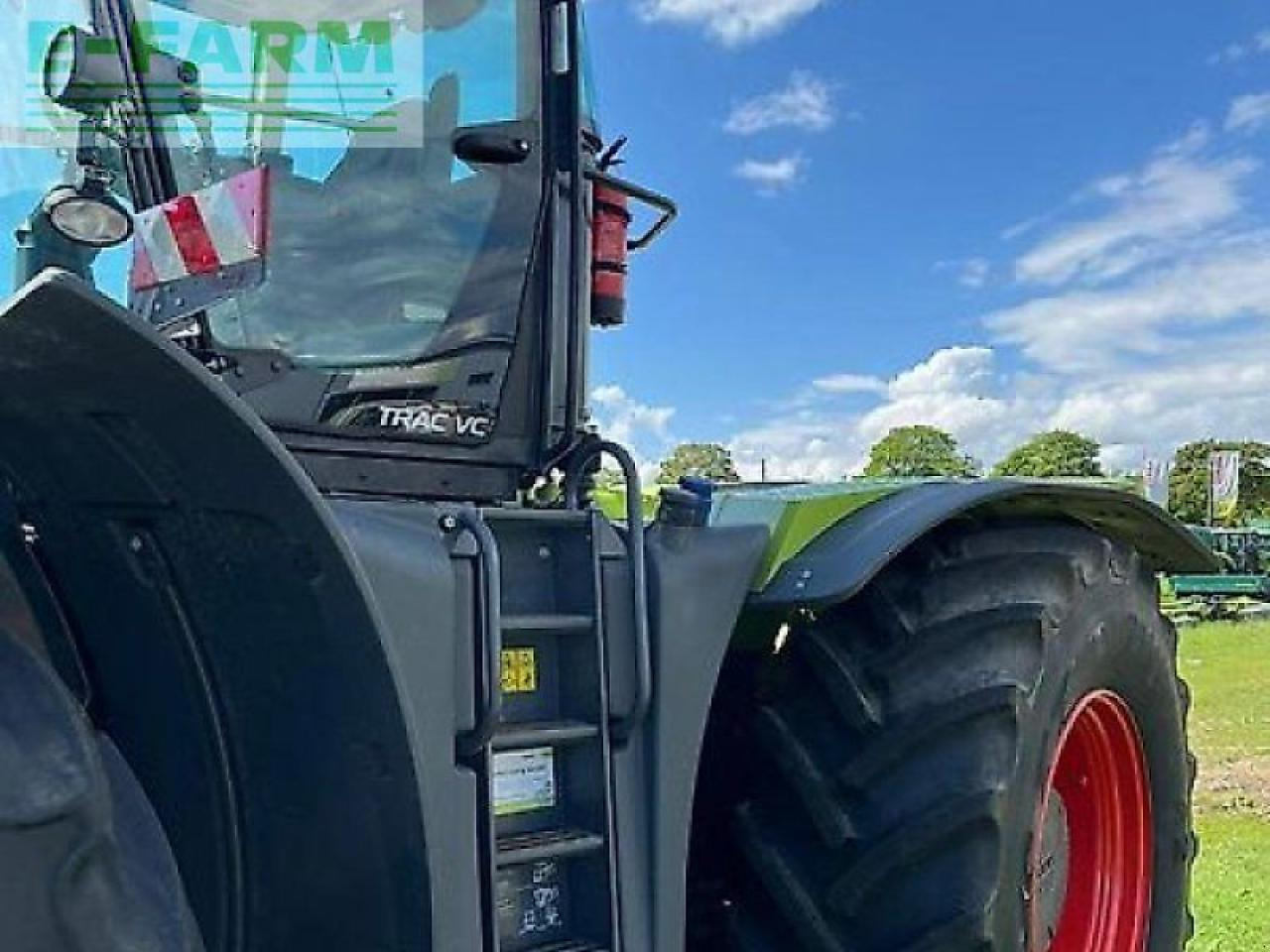 CLAAS xerion 4200 trac vc TRAC VC - Traktor: obrázok 5 CLAAS xerion 4200 trac vc TRAC VC - Traktor: obrázok 5