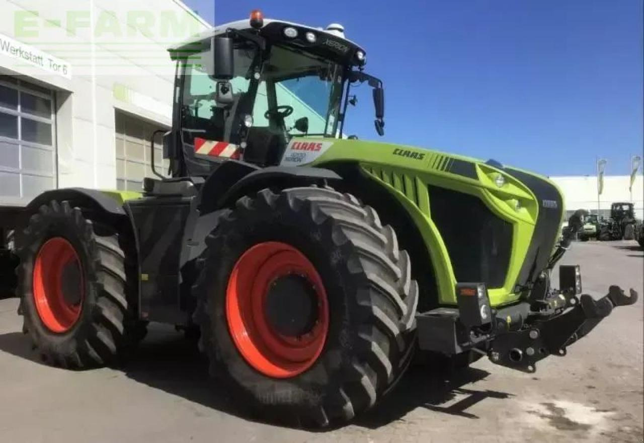 CLAAS xerion 4200 trac vc TRAC VC - Traktor: obrázok 2 CLAAS xerion 4200 trac vc TRAC VC - Traktor: obrázok 2