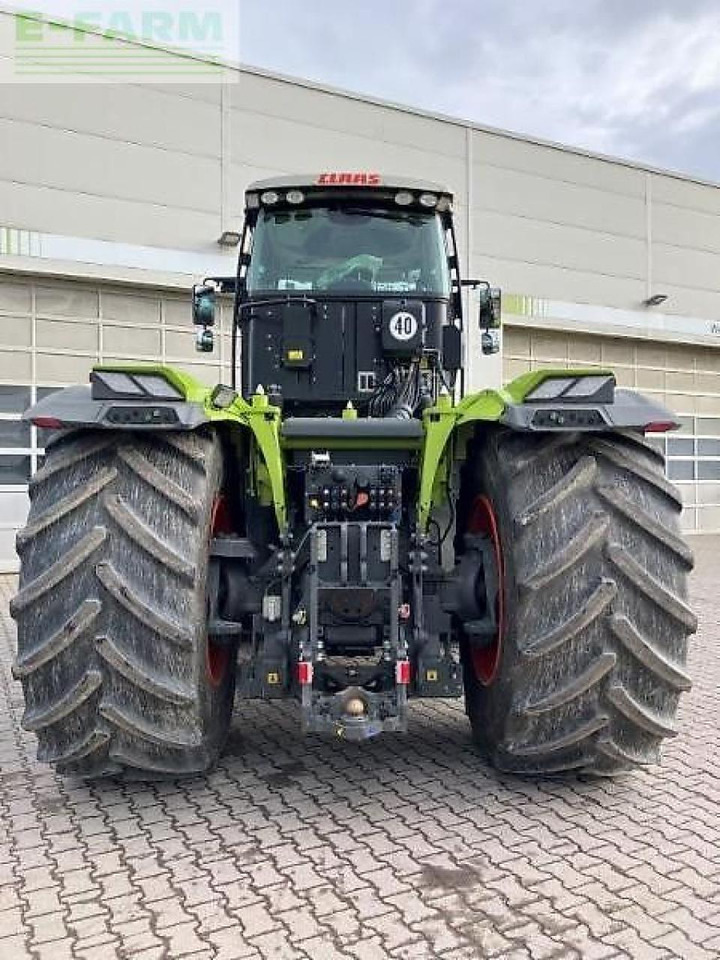 CLAAS xerion 5000 trac TRAC - Traktor: obrázok 5 CLAAS xerion 5000 trac TRAC - Traktor: obrázok 5