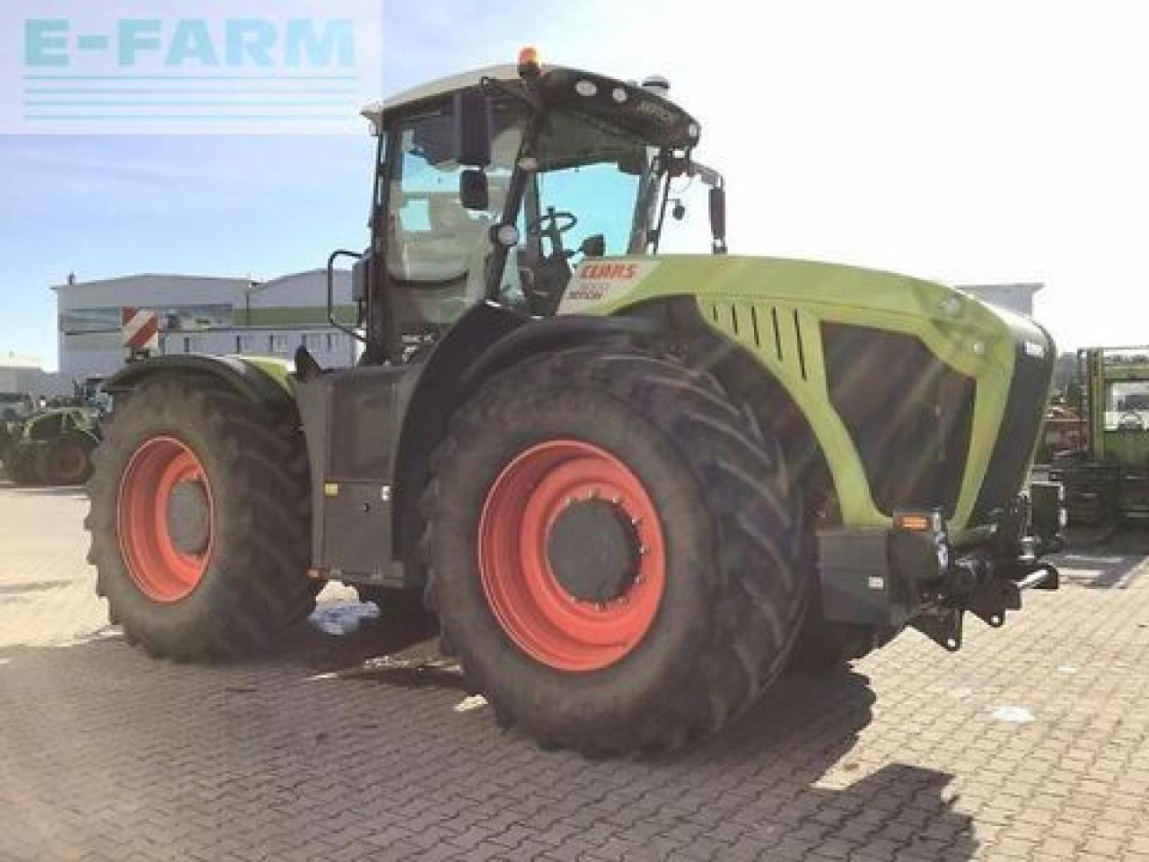 CLAAS xerion 5000 trac vc TRAC VC - Traktor: obrázok 3 CLAAS xerion 5000 trac vc TRAC VC - Traktor: obrázok 3