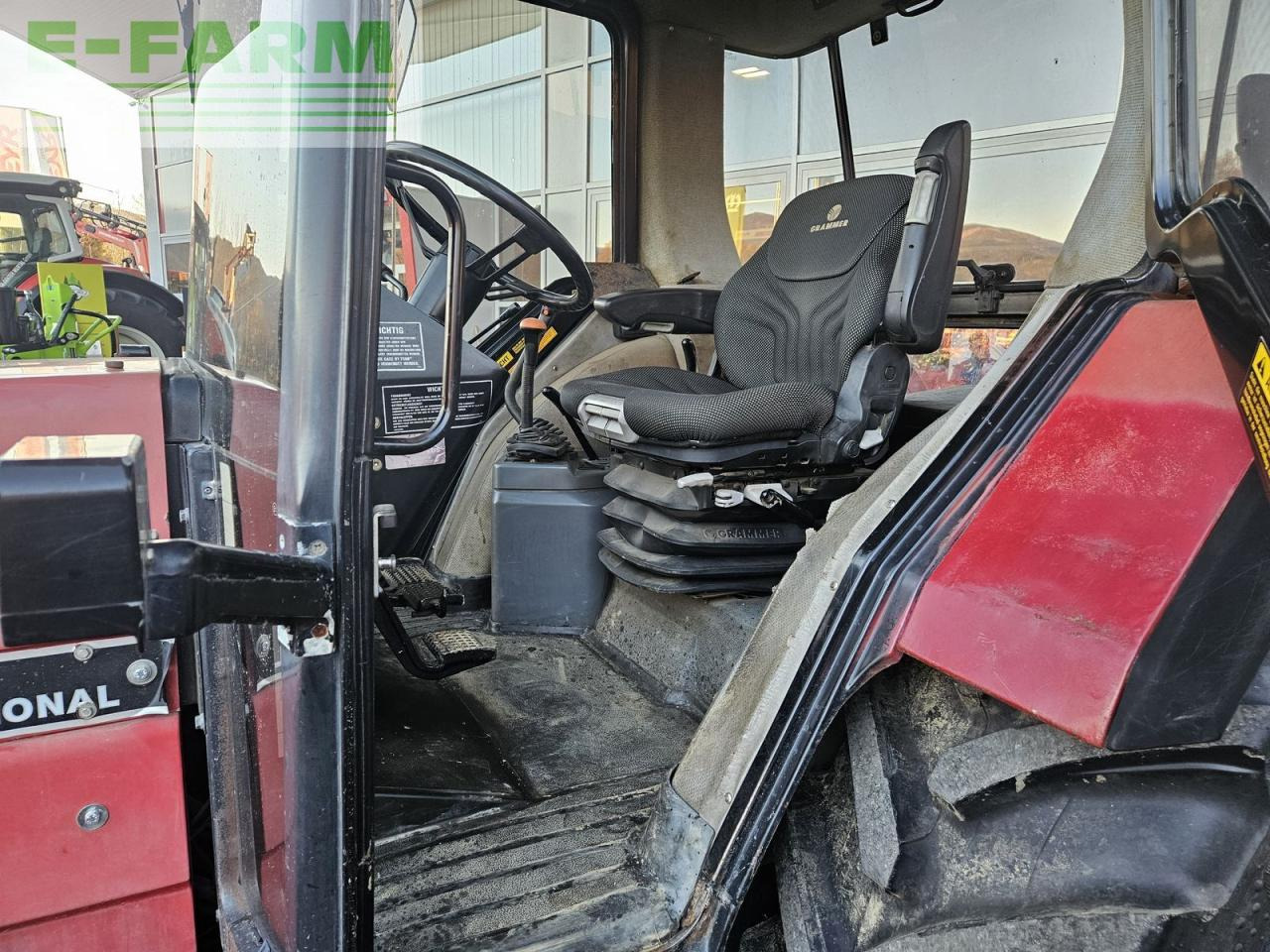 Case-IH 4230 xl a - Traktor: obrázok 5 Case-IH 4230 xl a - Traktor: obrázok 5