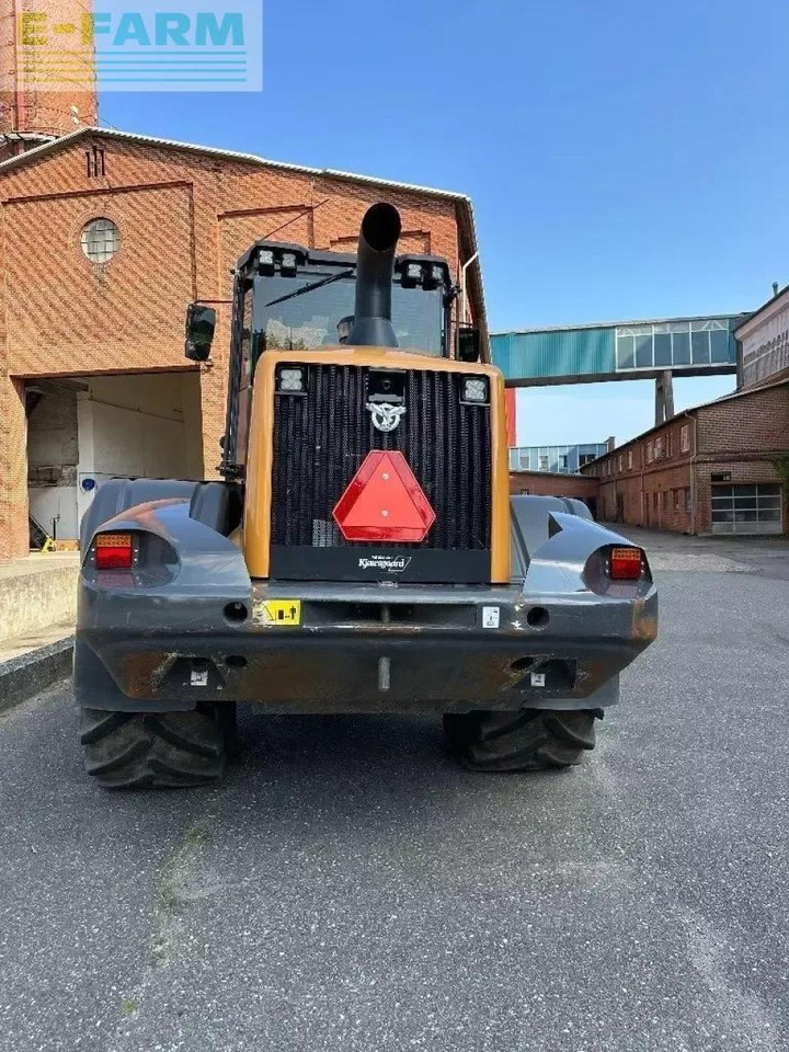 Case-IH 721 g evolution - Mini rýpadlo: obrázok 3 Case-IH 721 g evolution - Mini rýpadlo: obrázok 3