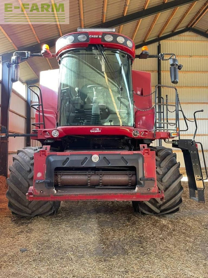 Case-IH 8010 - Obilný kombajn: obrázok 3 Case-IH 8010 - Obilný kombajn: obrázok 3