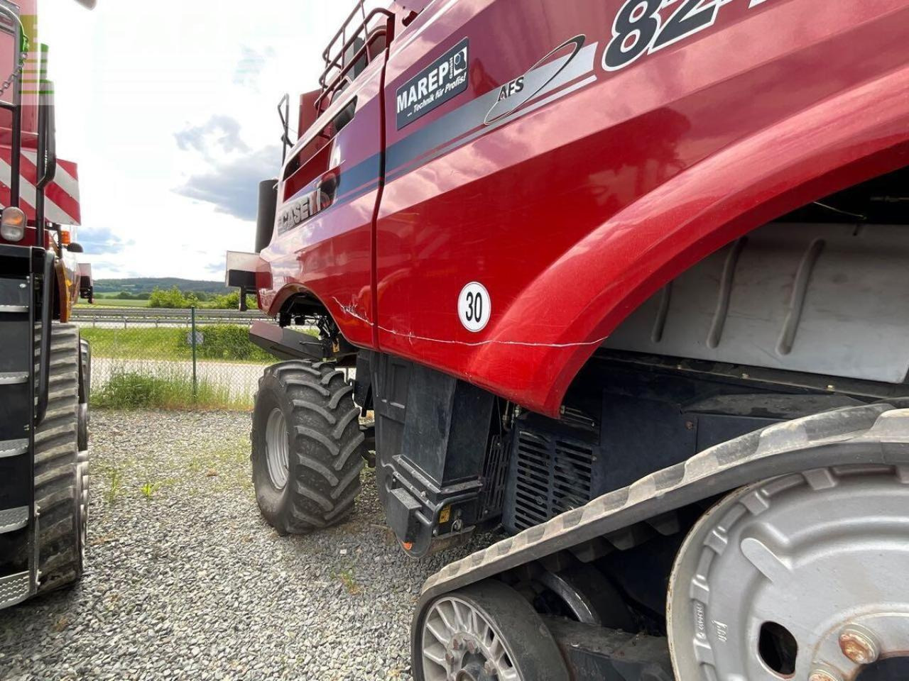 Case-IH axial flow 8240 - Obilný kombajn: obrázok 4 Case-IH axial flow 8240 - Obilný kombajn: obrázok 4