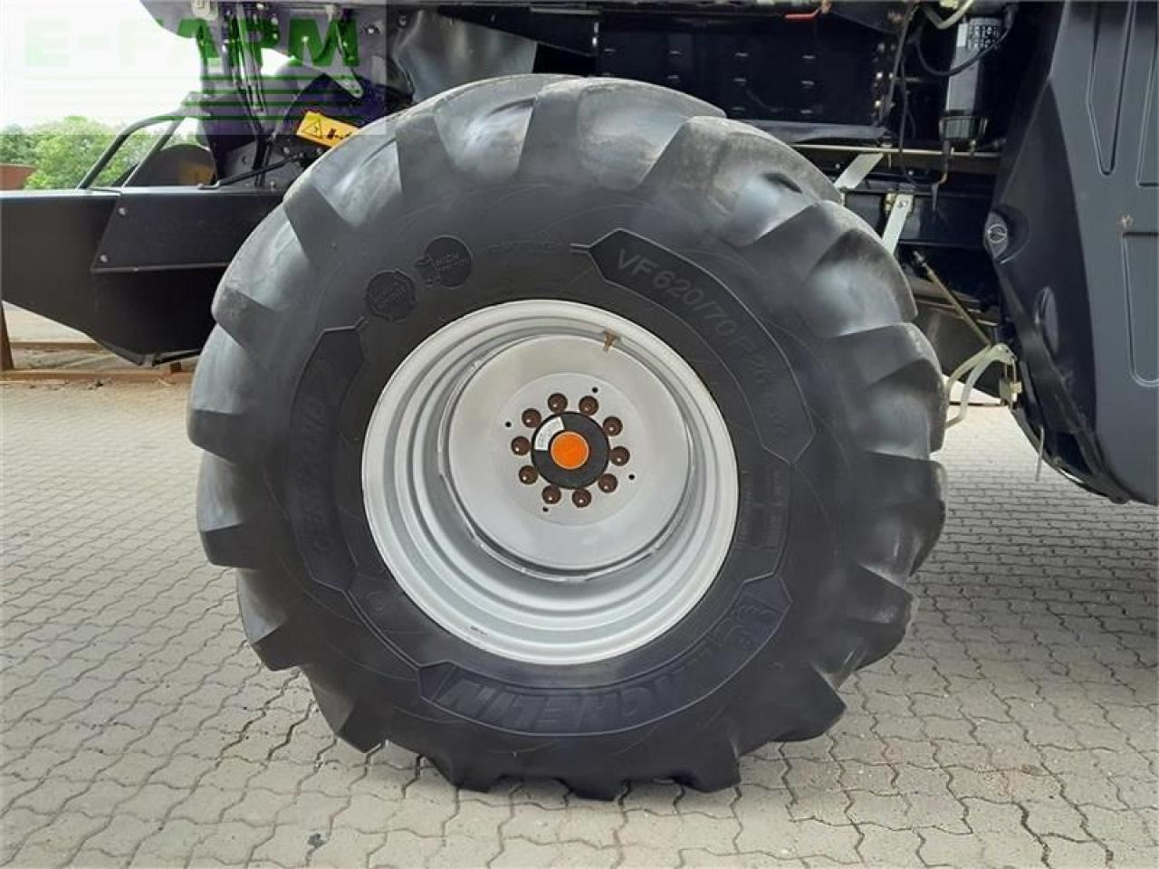 Case-IH axial flow 8240 med 30 fods vario skærebord - Obilný kombajn: obrázok 5 Case-IH axial flow 8240 med 30 fods vario skærebord - Obilný kombajn: obrázok 5