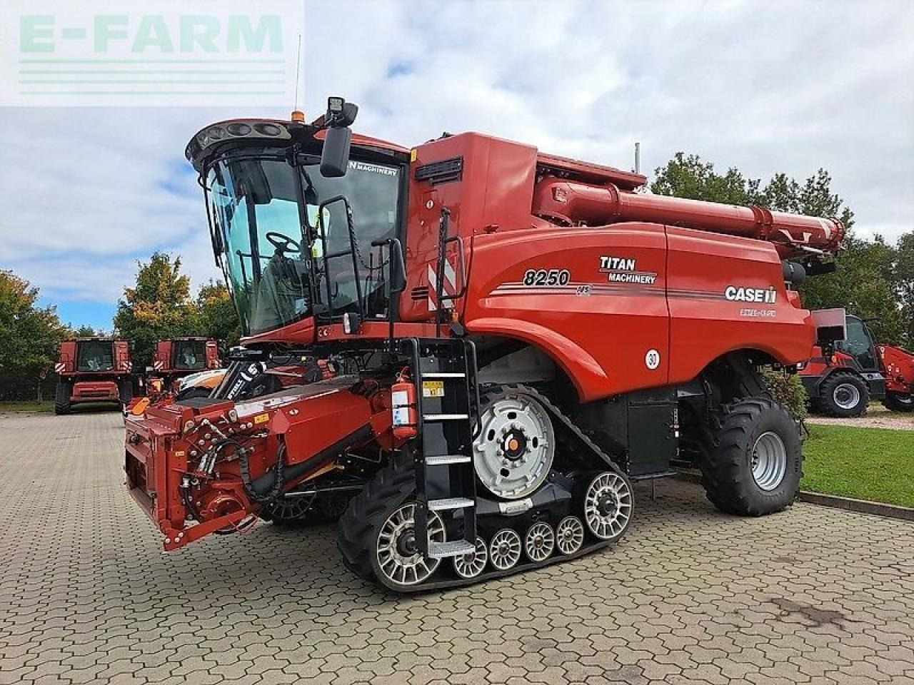 Case-IH axial flow 8250 st5 - Obilný kombajn: obrázok 1 Case-IH axial flow 8250 st5 - Obilný kombajn: obrázok 1