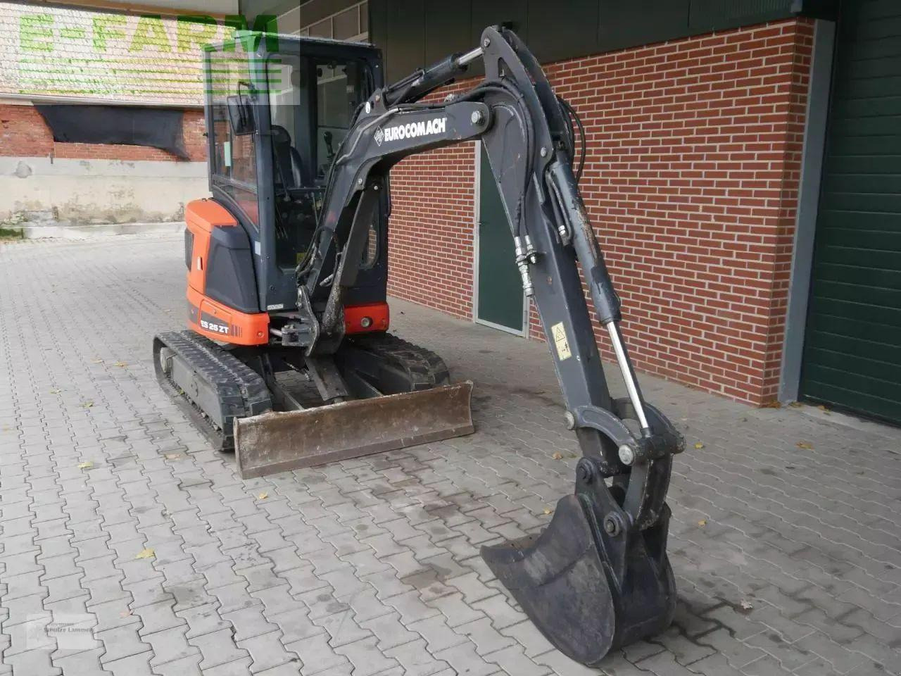 Case-IH eurocomach es25zt - Mini rýpadlo: obrázok 2 Case-IH eurocomach es25zt - Mini rýpadlo: obrázok 2