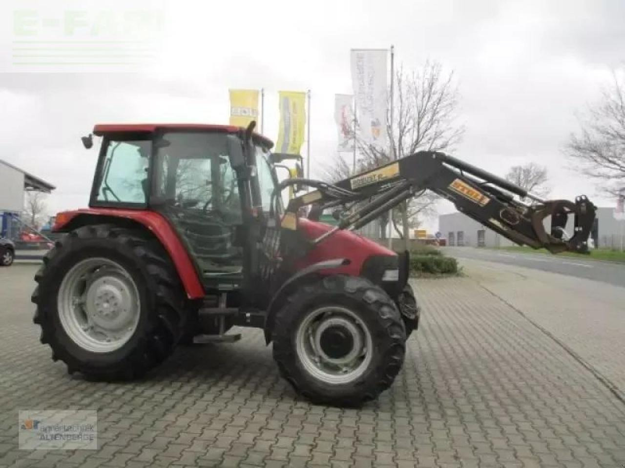 Case-IH jxu 1090 - Traktor: obrázok 4 Case-IH jxu 1090 - Traktor: obrázok 4