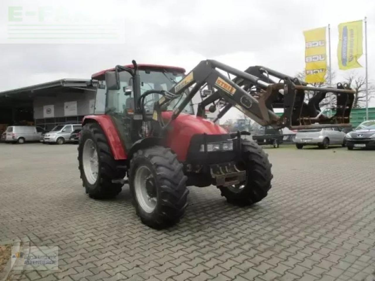 Case-IH jxu 1090 - Traktor: obrázok 3 Case-IH jxu 1090 - Traktor: obrázok 3
