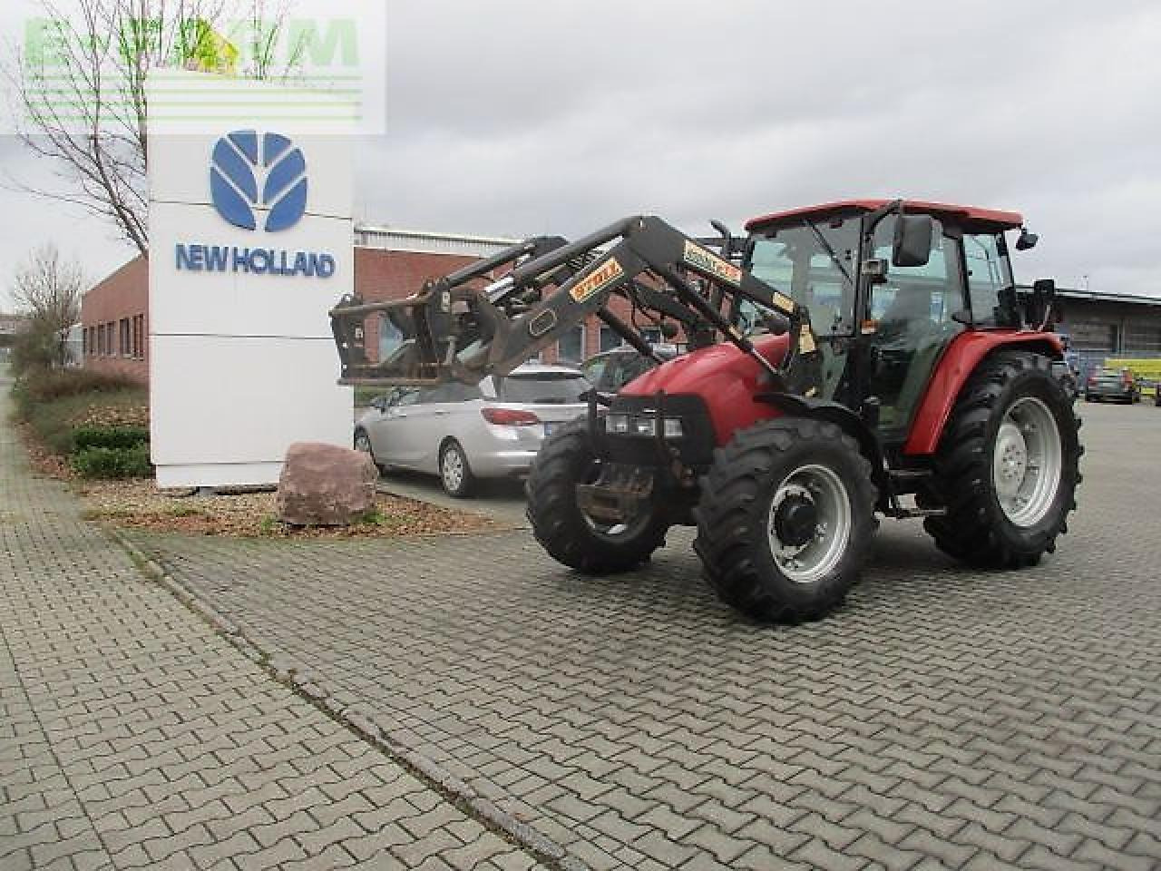 Case-IH jxu 1090 - Traktor: obrázok 2 Case-IH jxu 1090 - Traktor: obrázok 2