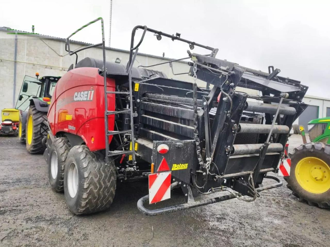 Case-IH lb434r xl - Lis na hranaté balíky: obrázok 4 Case-IH lb434r xl - Lis na hranaté balíky: obrázok 4
