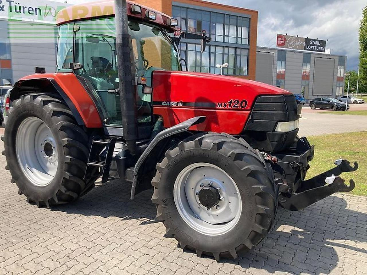 Case-IH mx 120 - Traktor: obrázok 3 Case-IH mx 120 - Traktor: obrázok 3