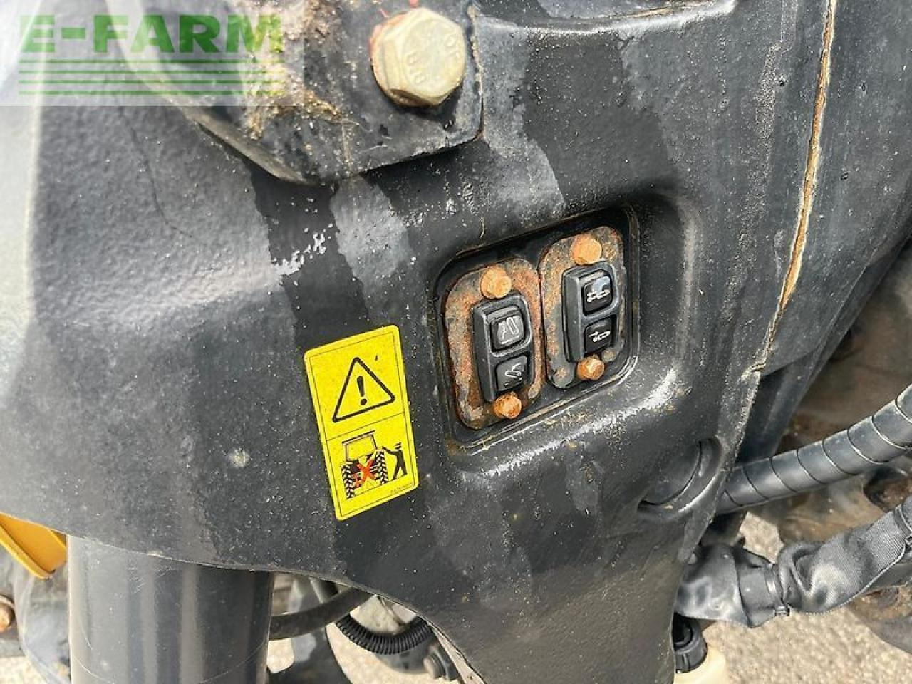 Case-IH optum 270 cvx CVX - Traktor: obrázok 4 Case-IH optum 270 cvx CVX - Traktor: obrázok 4