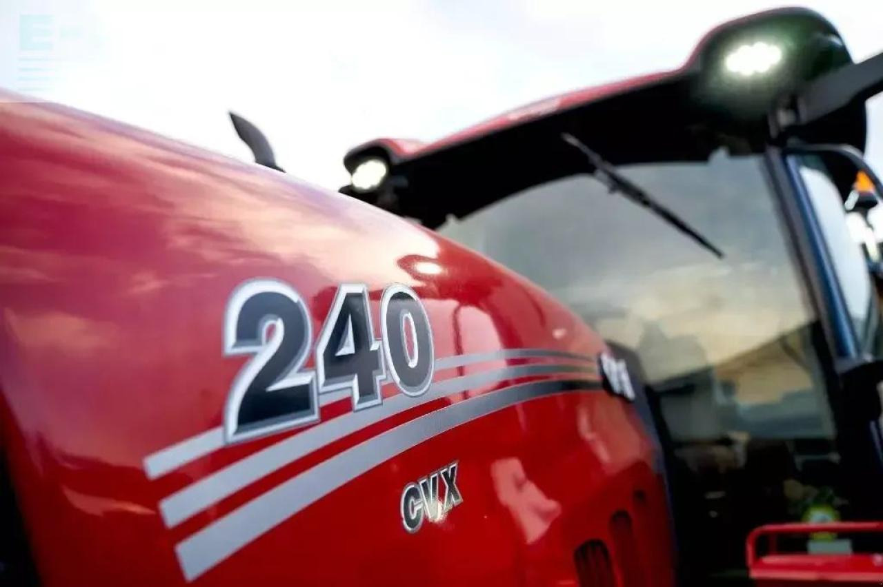 Case-IH puma 240 cvx CVX - Traktor: obrázok 2 Case-IH puma 240 cvx CVX - Traktor: obrázok 2