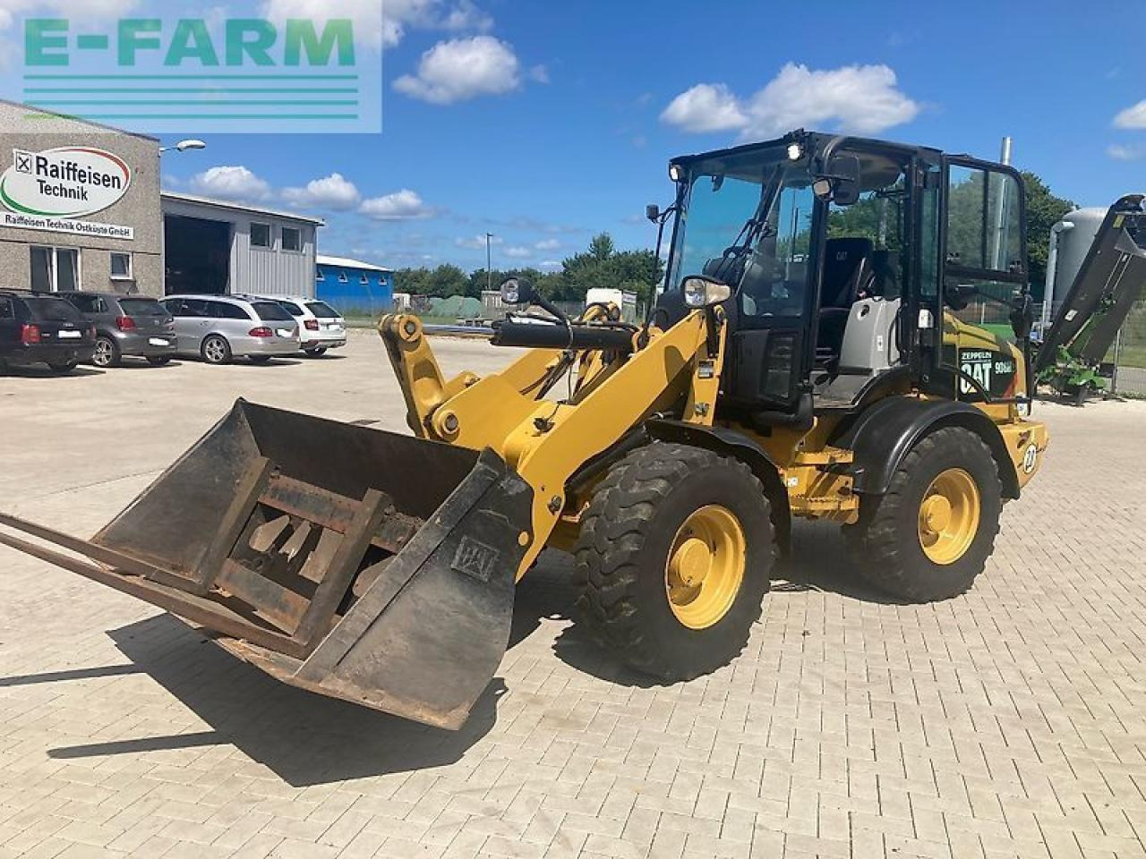 Caterpillar radlader cat 908 h2 - Mini rýpadlo: obrázok 2 Caterpillar radlader cat 908 h2 - Mini rýpadlo: obrázok 2