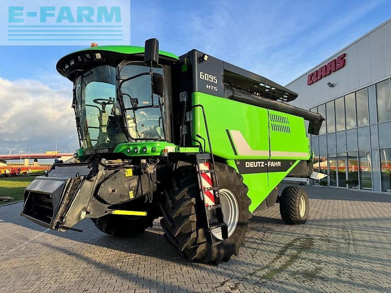Deutz-Fahr 6095 - Obilný kombajn: obrázok 3 Deutz-Fahr 6095 - Obilný kombajn: obrázok 3