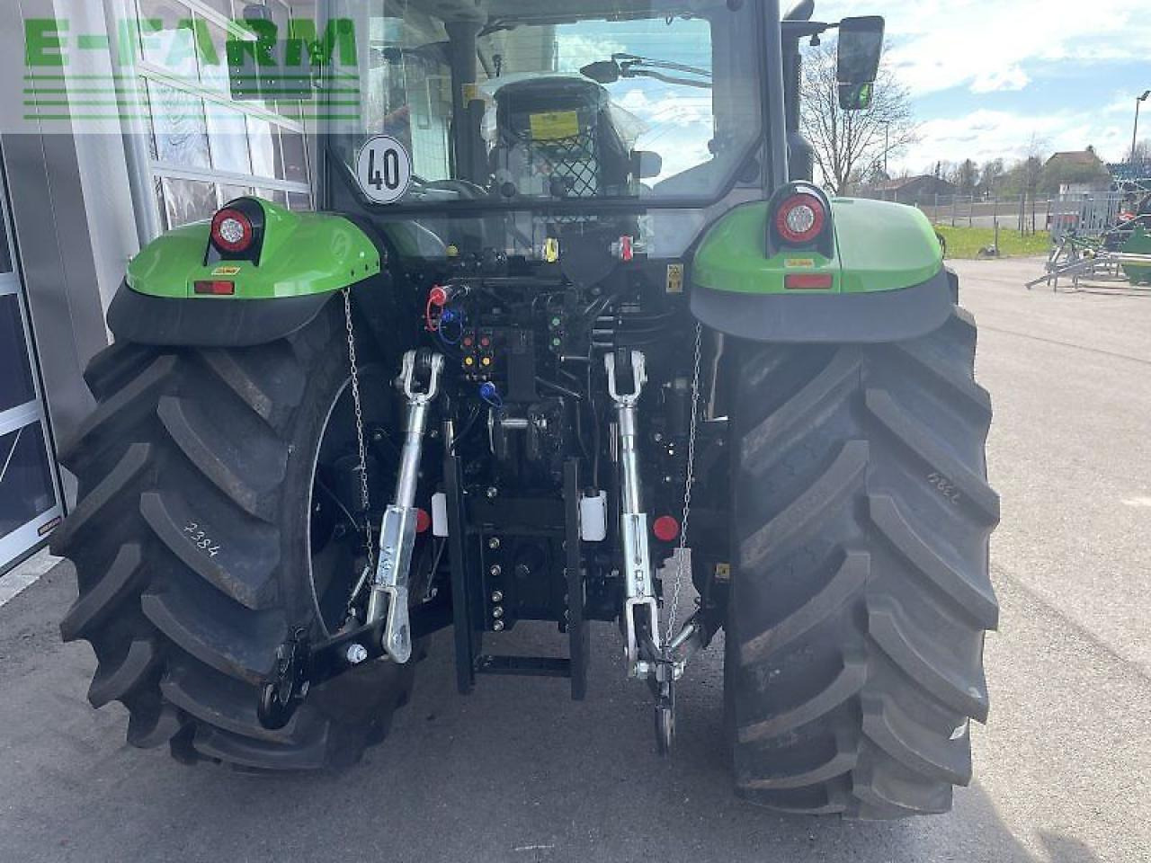 Deutz-Fahr 6125c powershift PowerShift - Traktor: obrázok 4 Deutz-Fahr 6125c powershift PowerShift - Traktor: obrázok 4