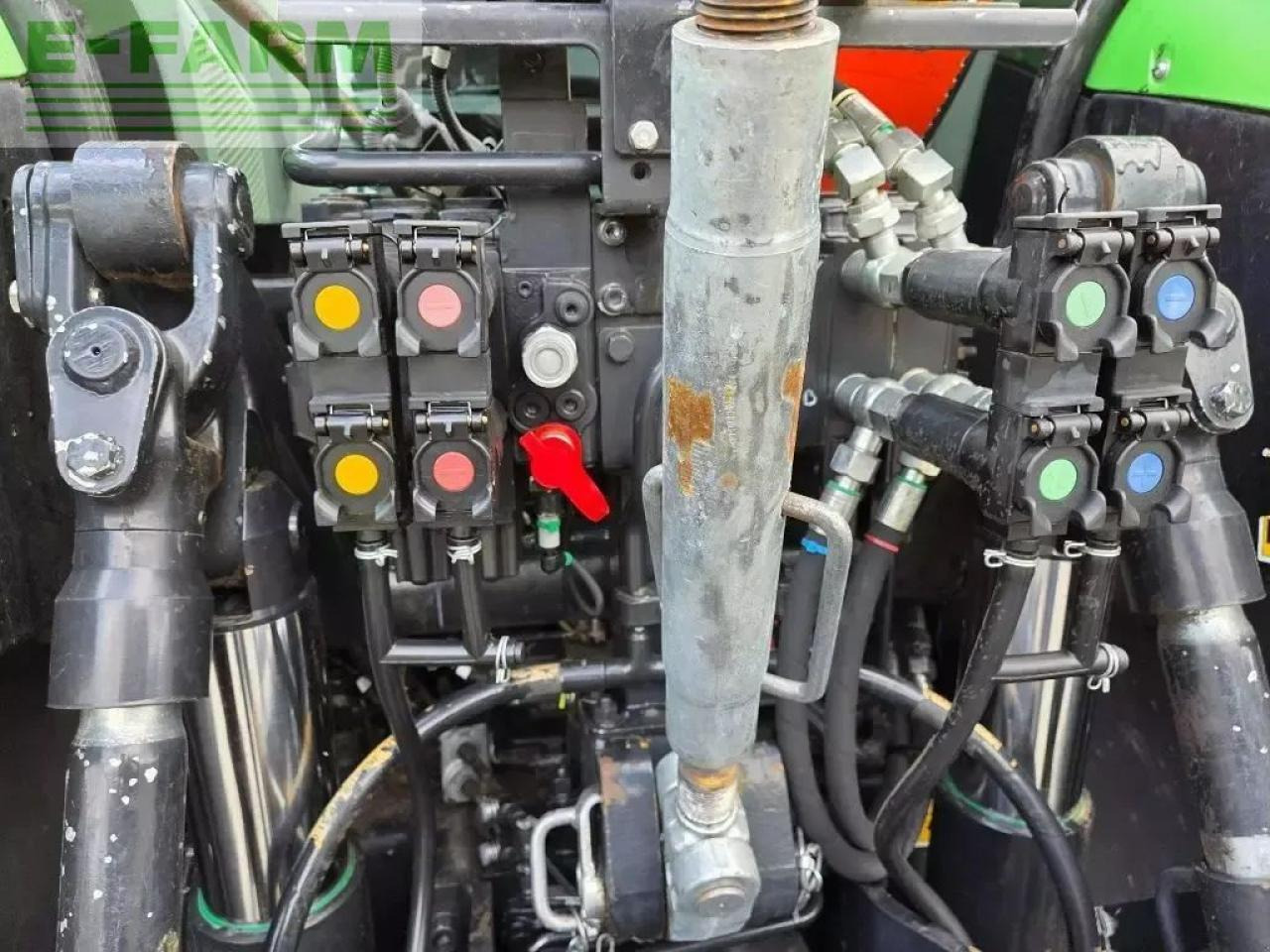 Deutz-Fahr 6165 agrotron ttv - Traktor: obrázok 2 Deutz-Fahr 6165 agrotron ttv - Traktor: obrázok 2