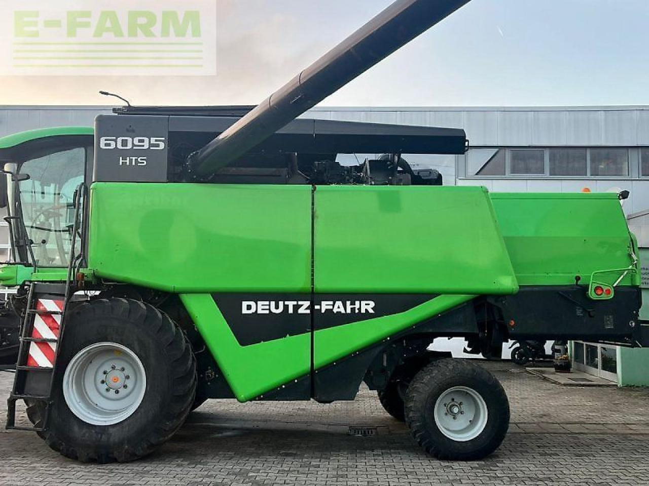 Deutz-Fahr topliner 6095 hts - Obilný kombajn: obrázok 5 Deutz-Fahr topliner 6095 hts - Obilný kombajn: obrázok 5