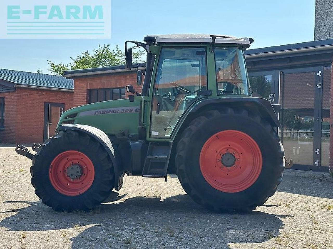 Fendt 309 c *frontzapfwelle*druckluft*klima* - Traktor: obrázok 2 Fendt 309 c *frontzapfwelle*druckluft*klima* - Traktor: obrázok 2