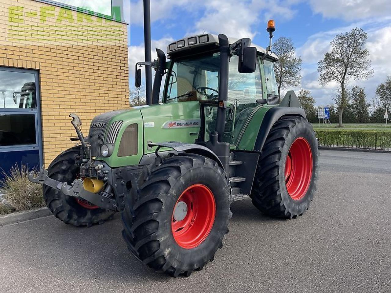 Fendt 410 com1 - Traktor: obrázok 1 Fendt 410 com1 - Traktor: obrázok 1