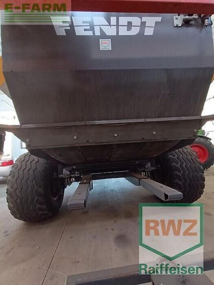 Fendt 4180 v - Lis na hranaté balíky: obrázok 4 Fendt 4180 v - Lis na hranaté balíky: obrázok 4