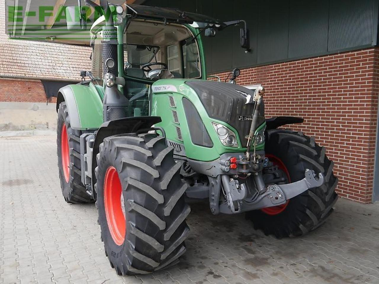 Fendt 714 vario profi scr Profi - Traktor: obrázok 2 Fendt 714 vario profi scr Profi - Traktor: obrázok 2