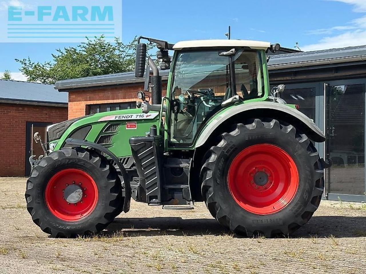 Fendt 716 vario scr profi plus *rtk* ProfiPlus - Traktor: obrázok 3 Fendt 716 vario scr profi plus *rtk* ProfiPlus - Traktor: obrázok 3