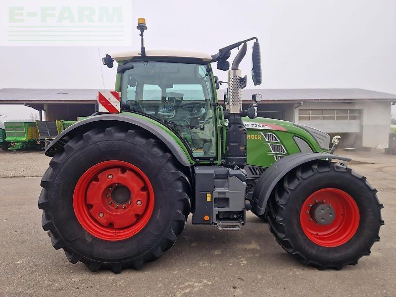Fendt 724 s 4 profi - Traktor: obrázok 1 Fendt 724 s 4 profi - Traktor: obrázok 1
