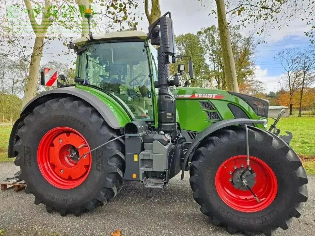 Fendt 724 vario 724 gen6 power plus reifendrucksystem rtk ( 718 720 72 - Traktor: obrázok 4 Fendt 724 vario 724 gen6 power plus reifendrucksystem rtk ( 718 720 72 - Traktor: obrázok 4