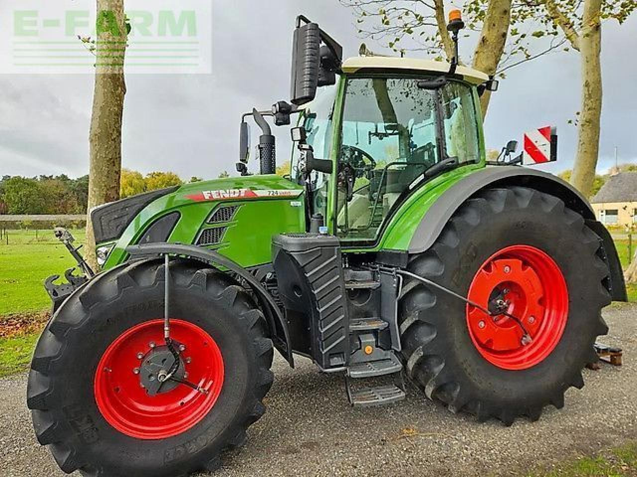 Fendt 724 vario 724 gen6 power plus reifendrucksystem rtk ( 718 720 722 ) - Traktor: obrázok 3 Fendt 724 vario 724 gen6 power plus reifendrucksystem rtk ( 718 720 722 ) - Traktor: obrázok 3